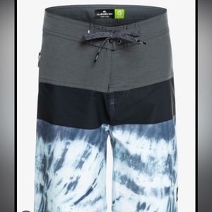 Boys Surfsilk Panel 17" Boardshort | Quiksilver